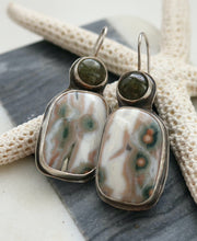 Laden Sie das Bild in den Galerie-Viewer, Green Garnet and Ocean Jasper Sterling Silver Earrings