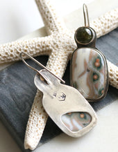 Laden Sie das Bild in den Galerie-Viewer, Green Garnet and Ocean Jasper Sterling Silver Earrings