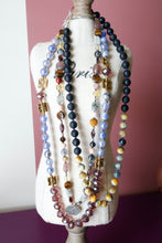 Laden Sie das Bild in den Galerie-Viewer, Hand Knotted Necklaces
