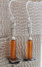 Laden Sie das Bild in den Galerie-Viewer, Carnelian Sterling Silver Earrings
